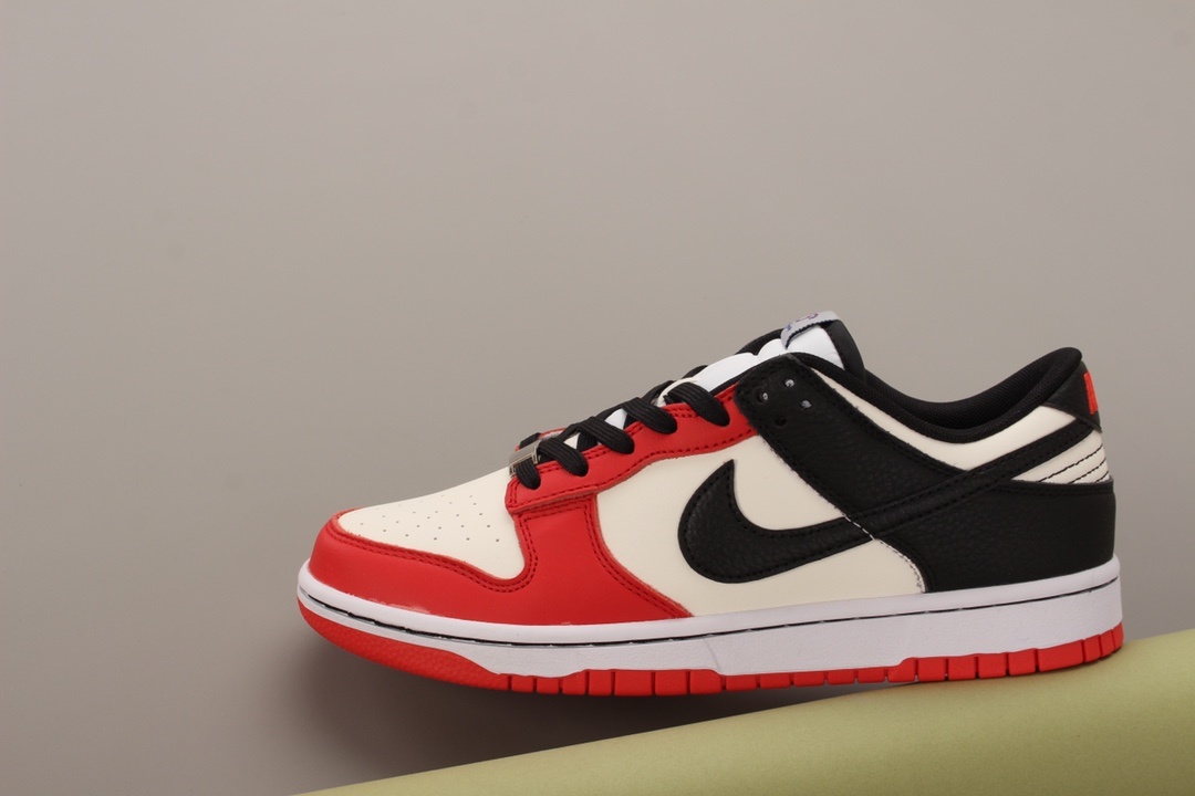 NBAxNikeDunkLowEMB