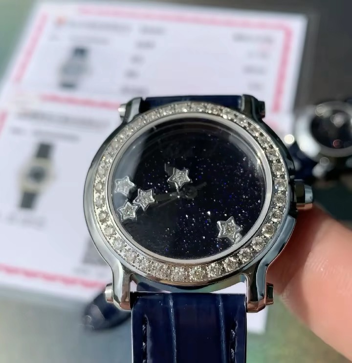 [Chopard Watches]Five inside are also inlaid with real diamonds Diamonds flow