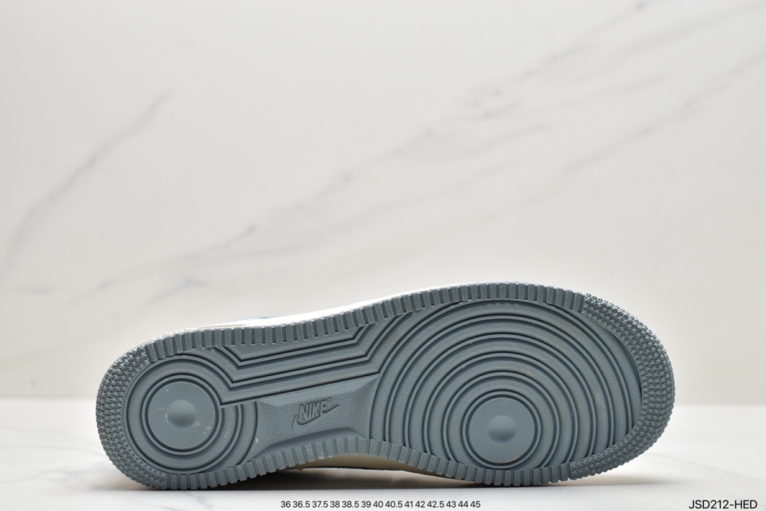 200  耐克Nike Air Force1 空军一号 白蓝 低帮休闲板鞋 CW3388