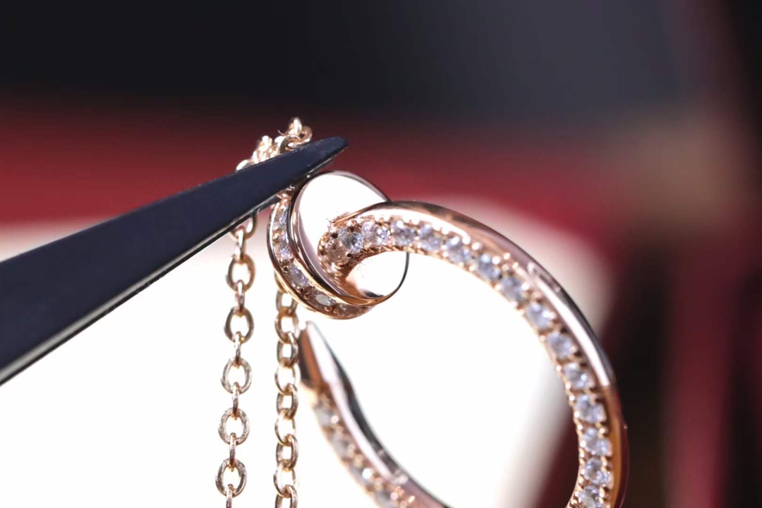 Cartier Cartier/卡地亚 玫瑰金满钻钉子锁骨项链