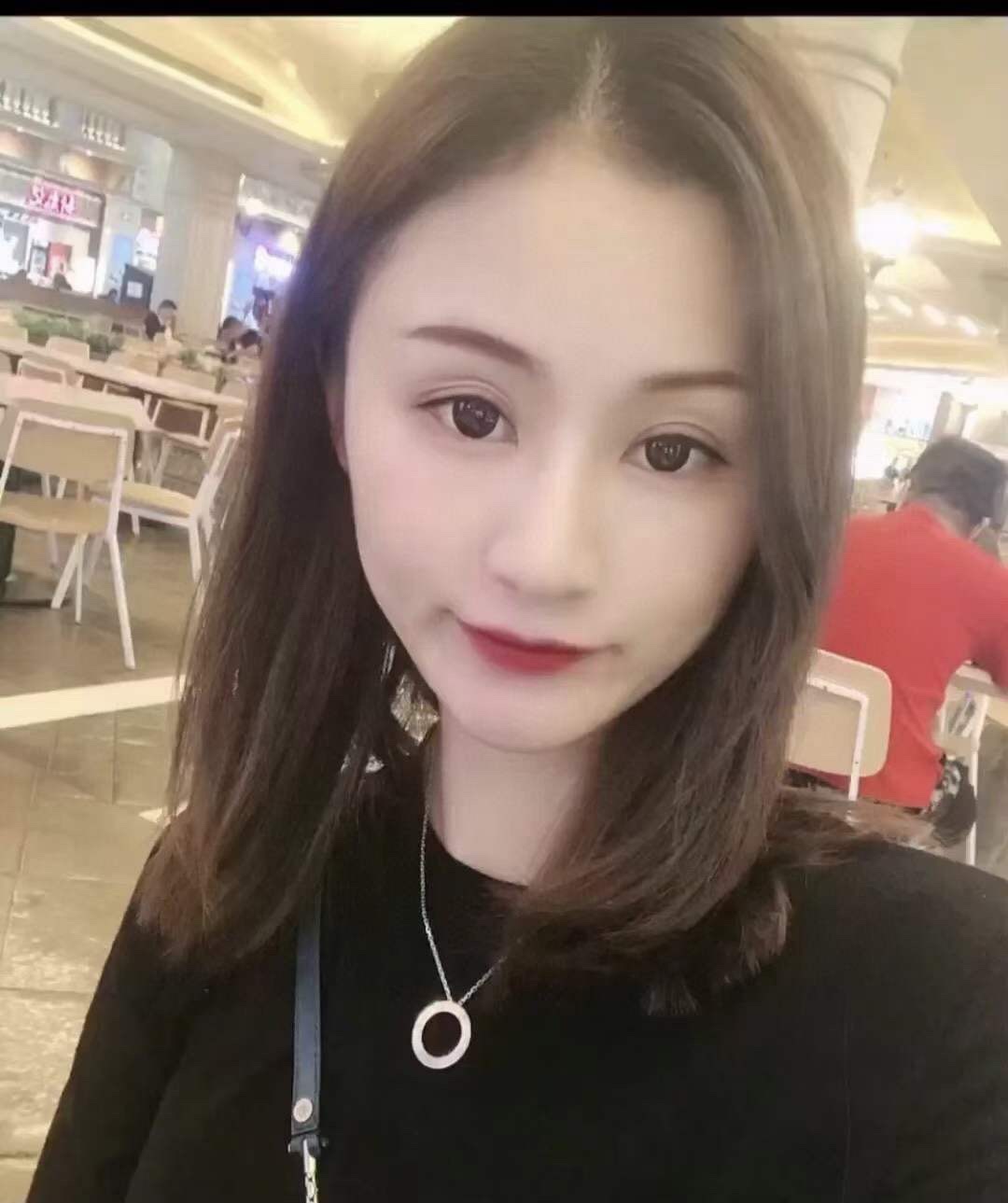 Cartier Cartier/卡地亚 玫金瑰全钉 圆锁饼骨项链