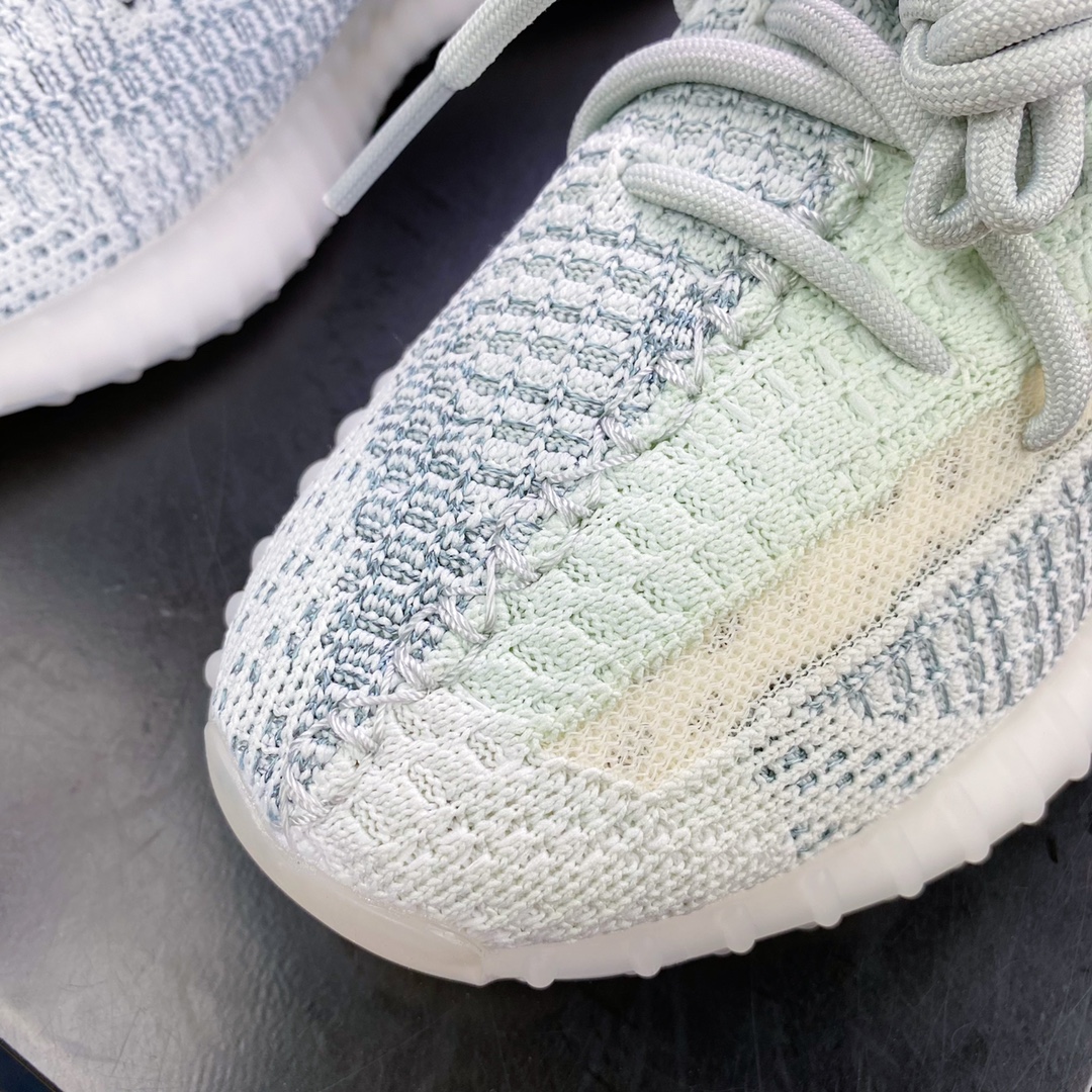 Kanye West x Yeezy Boost 350 V2 ”Pure Oat” all-match lightweight ”side-through new ice blue stitching starry sky” FW5317