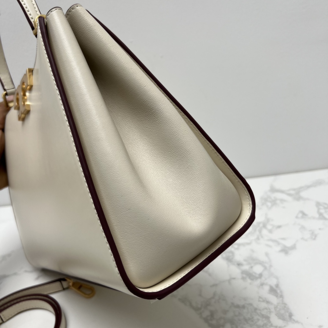 Tory Burch ～托里伯奇 138995最新款头层纳帕皮
