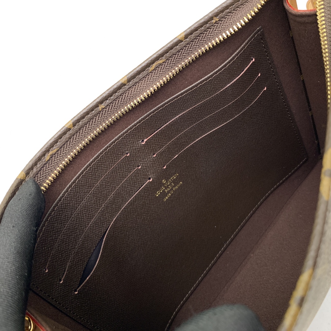 顶级】M81412👏👏Toiletry Pouch On Chain 手袋以创作于 1901 年、可作手拿包的 Monogram T 3