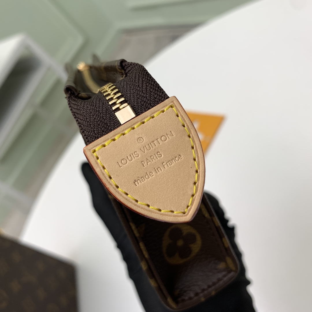 顶级】M81412👏👏Toiletry Pouch On Chain 手袋以创作于 1901 年、可作手拿包的 Monogram T 5