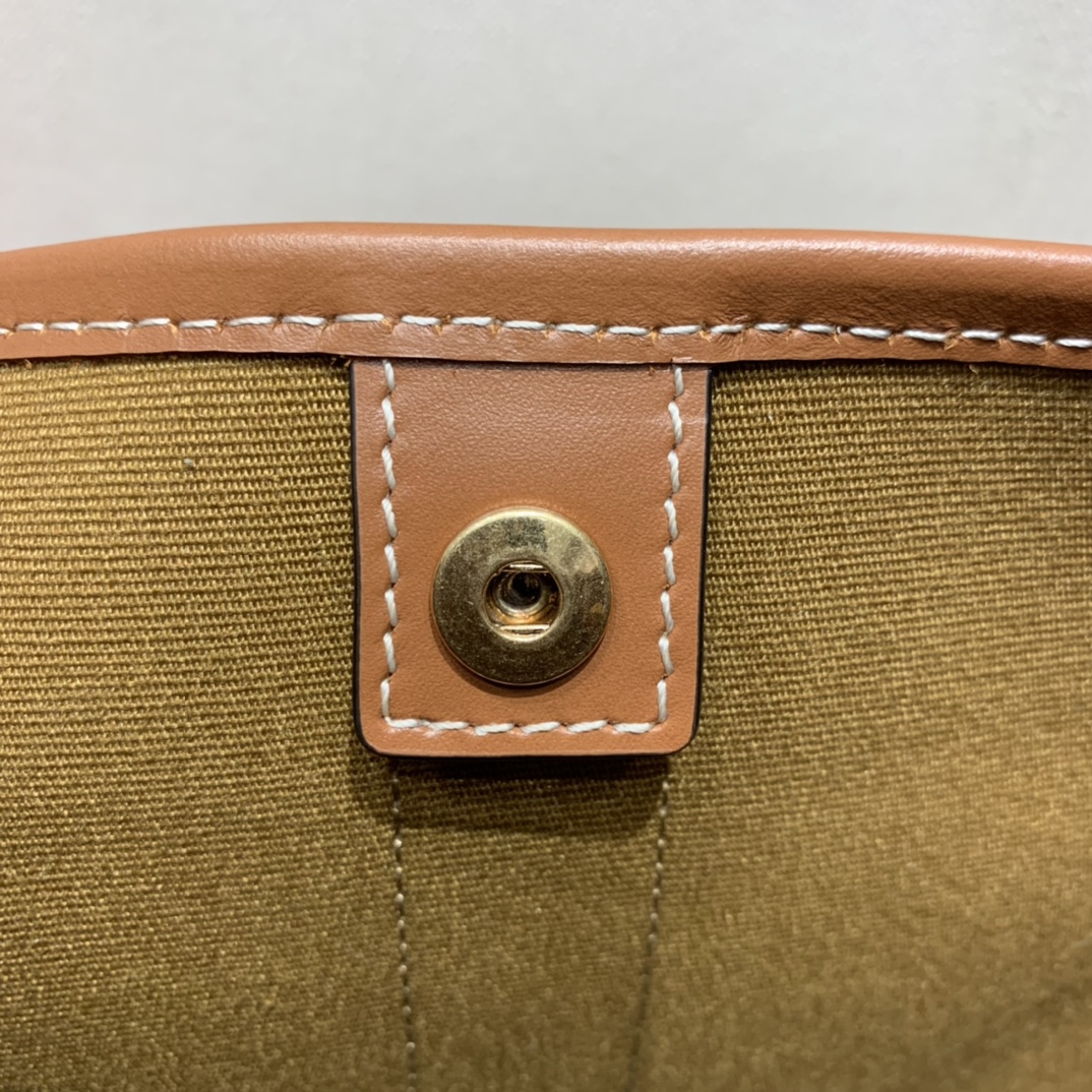 CELINE SMALL BUCKET BAG 191442白花