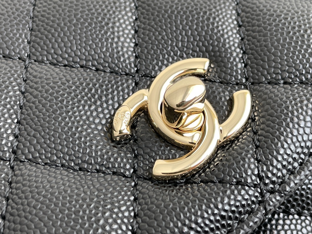 白金版️正品级包装如图全新现货发售小号黑/红蜥蜴皮手腕浅金车边经典让你越看越迷人款式与皮质相辅相成简直让
