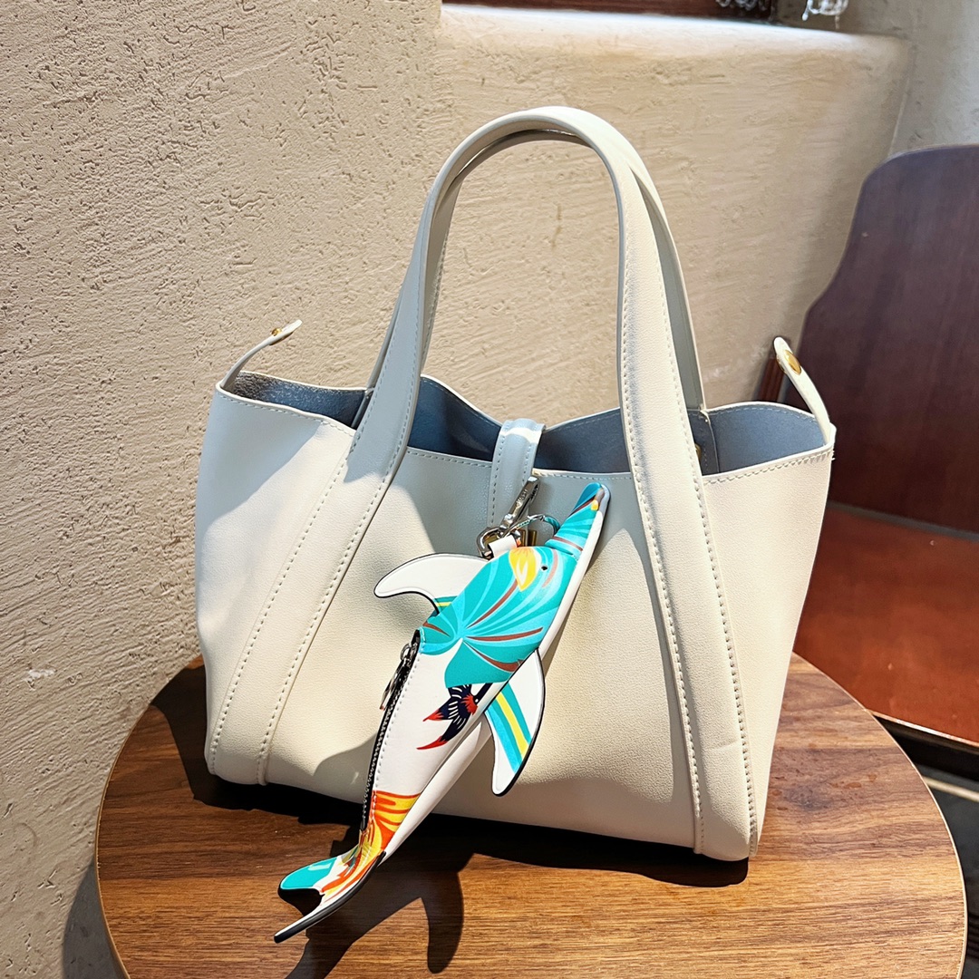 LOEWE bag Batch: — photo 2