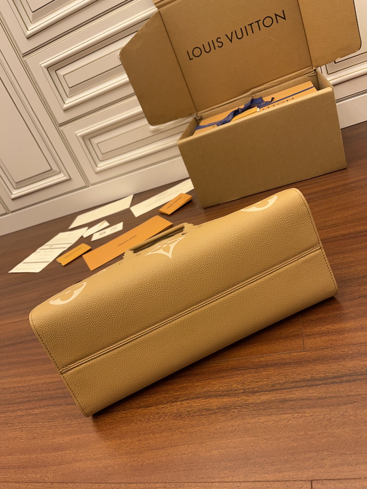 Louis Vuitton Haute Couture Classic Luxury Handbag Shoulder Crossbody 8