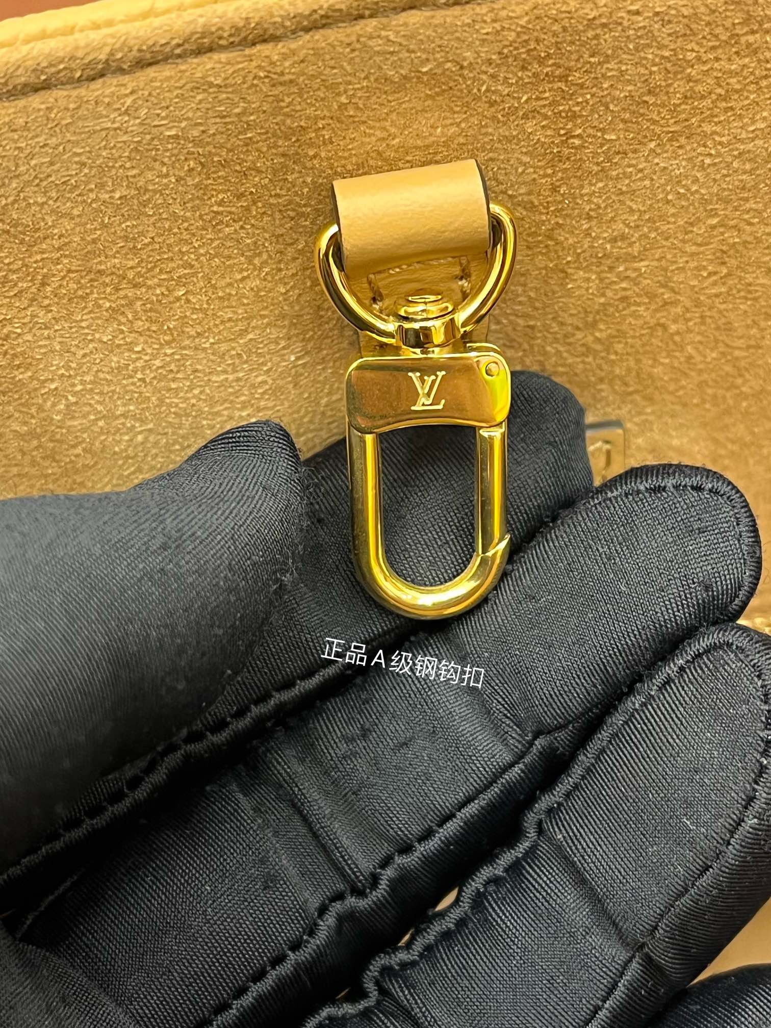 Louis Vuitton Haute Couture Classic Luxury Handbag Shoulder Crossbody 4