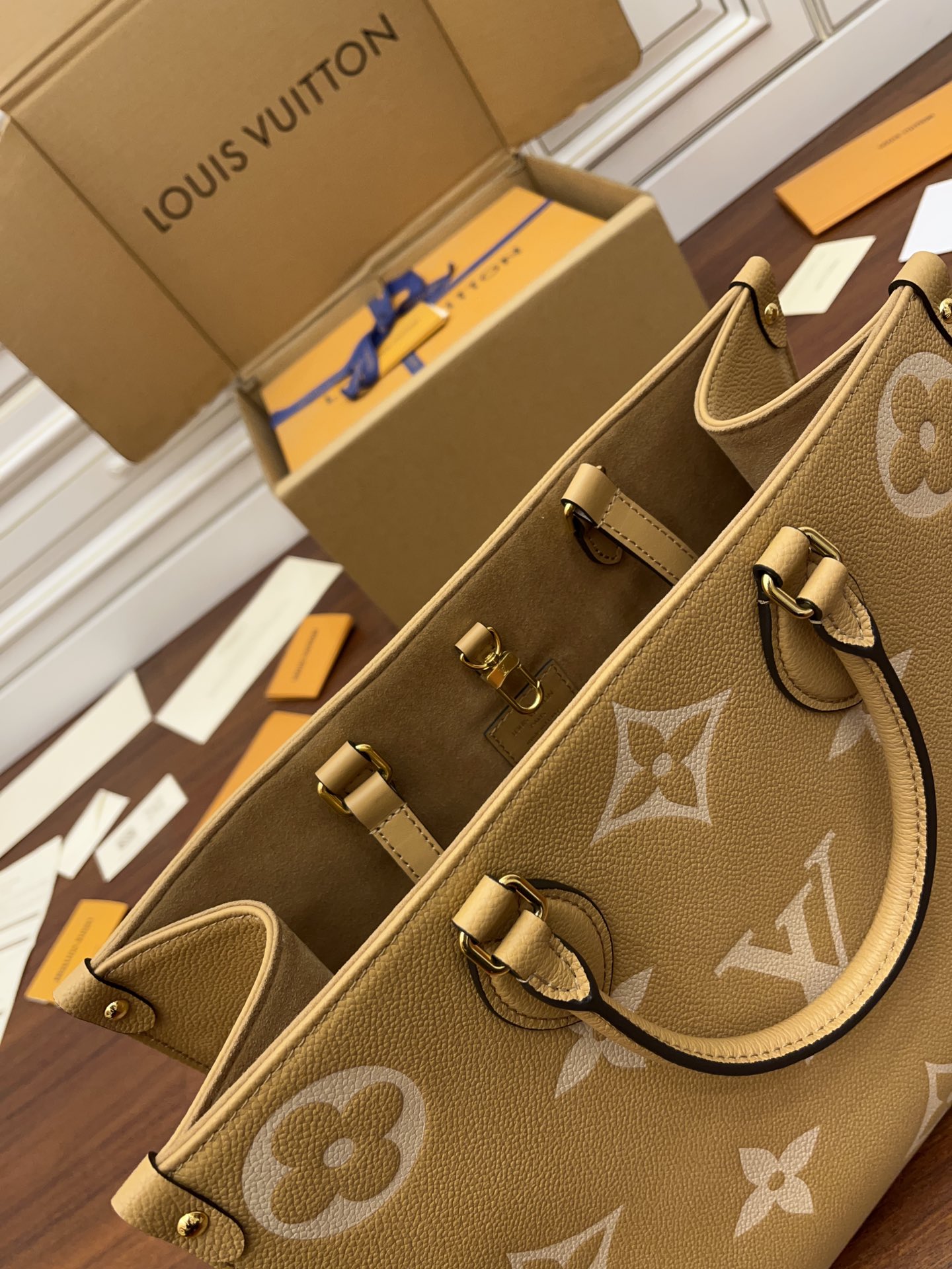 Louis Vuitton Haute Couture Classic Luxury Handbag Shoulder Crossbody 7