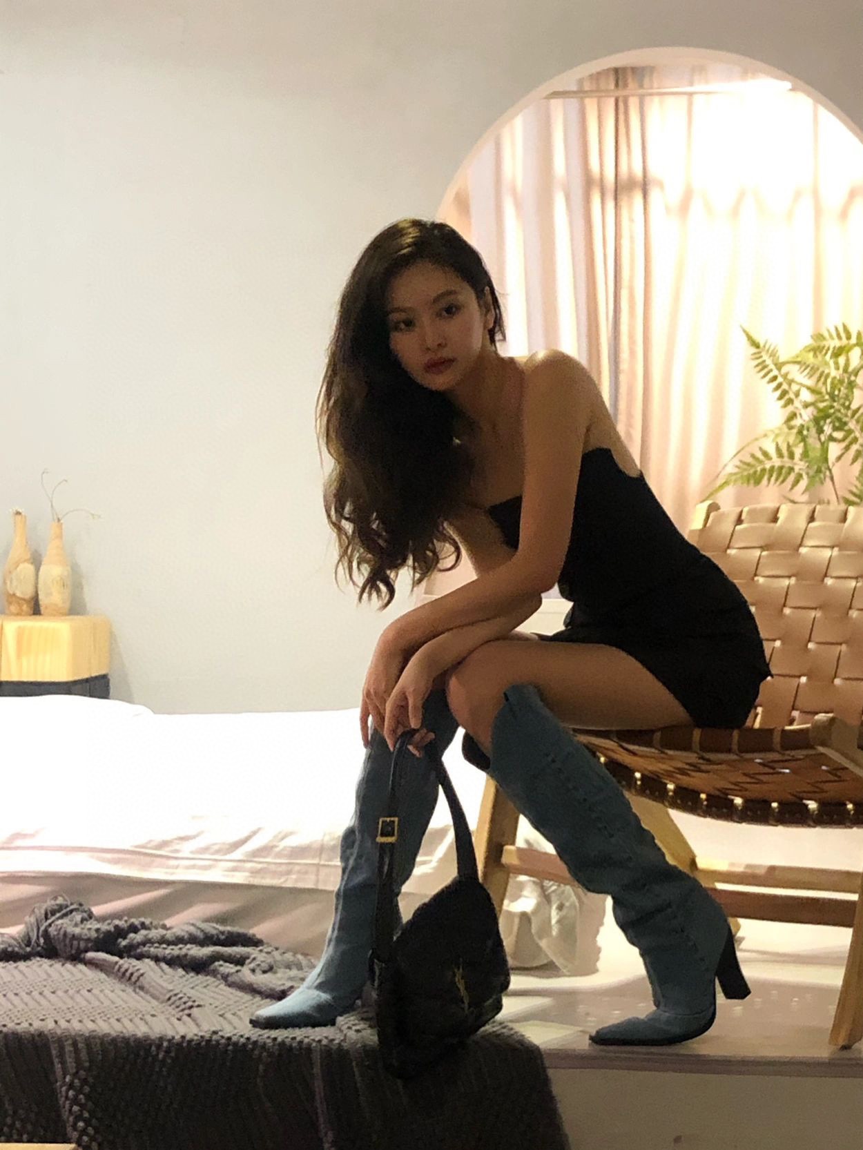 NO:388310,The plump diamond-shaped wrap body exudes an attractive luster under the light, which is very high-end!  ,Saint Laurent,saint laurent19860909饱满的菱格纹包身在光线下还散发着诱人的光泽感,很显高级！,圣罗兰,saint laurent,Bag