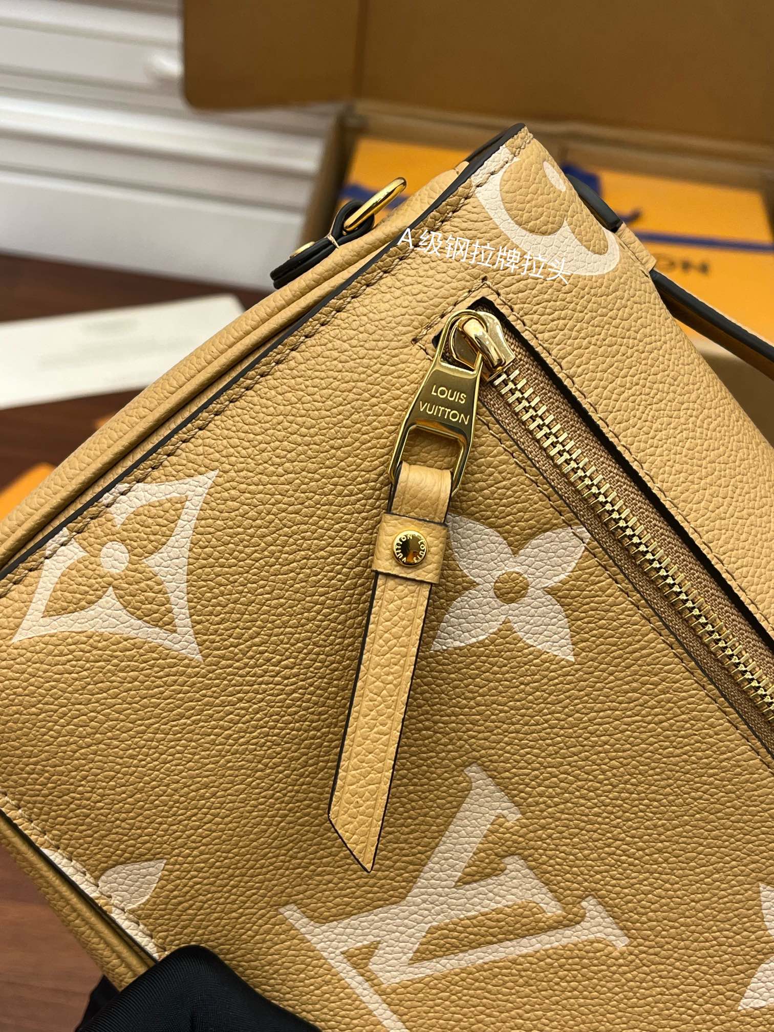 Louis Vuitton Haute Couture Classic Luxury Handbag Shoulder Crossbody 4