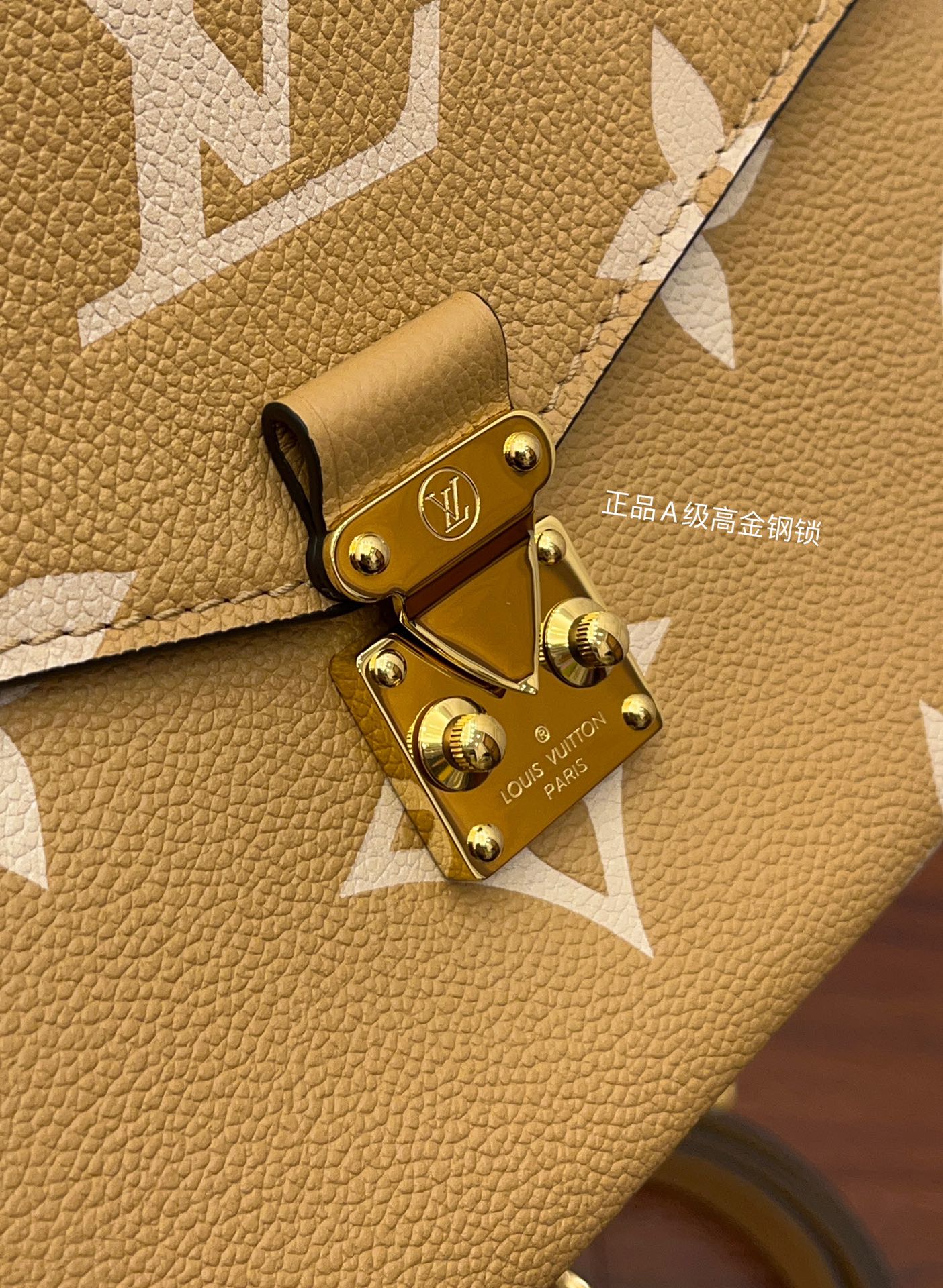 Louis Vuitton Haute Couture Classic Luxury Handbag Shoulder Crossbody 3
