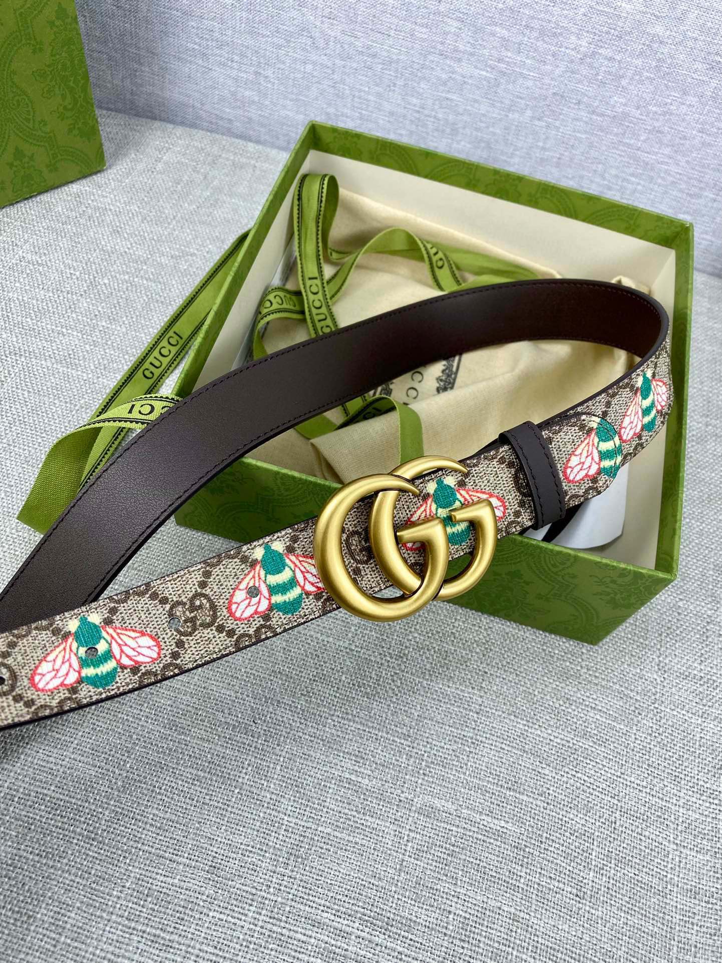 宽度3.0cmGUCCI蜜蜂图案是G