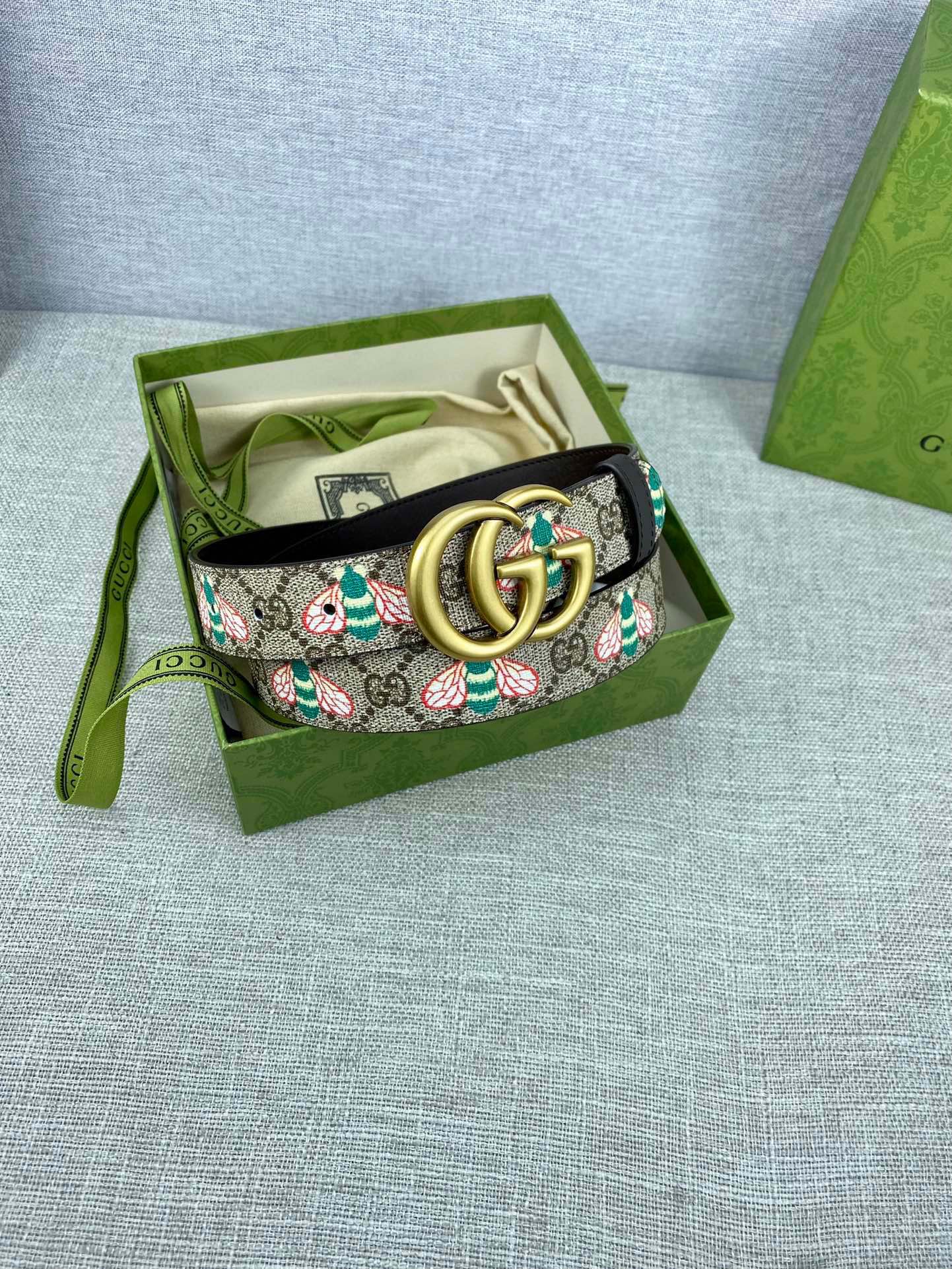 宽度3.0cmGUCCI蜜蜂图案是G