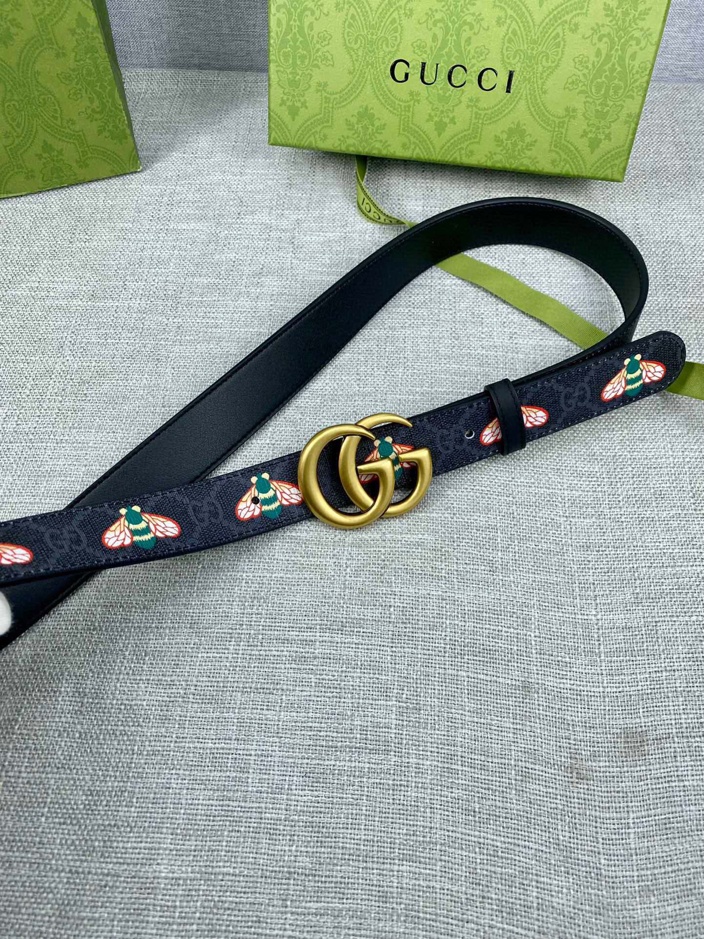 宽度3.0cmGUCCI蜜蜂图案是G