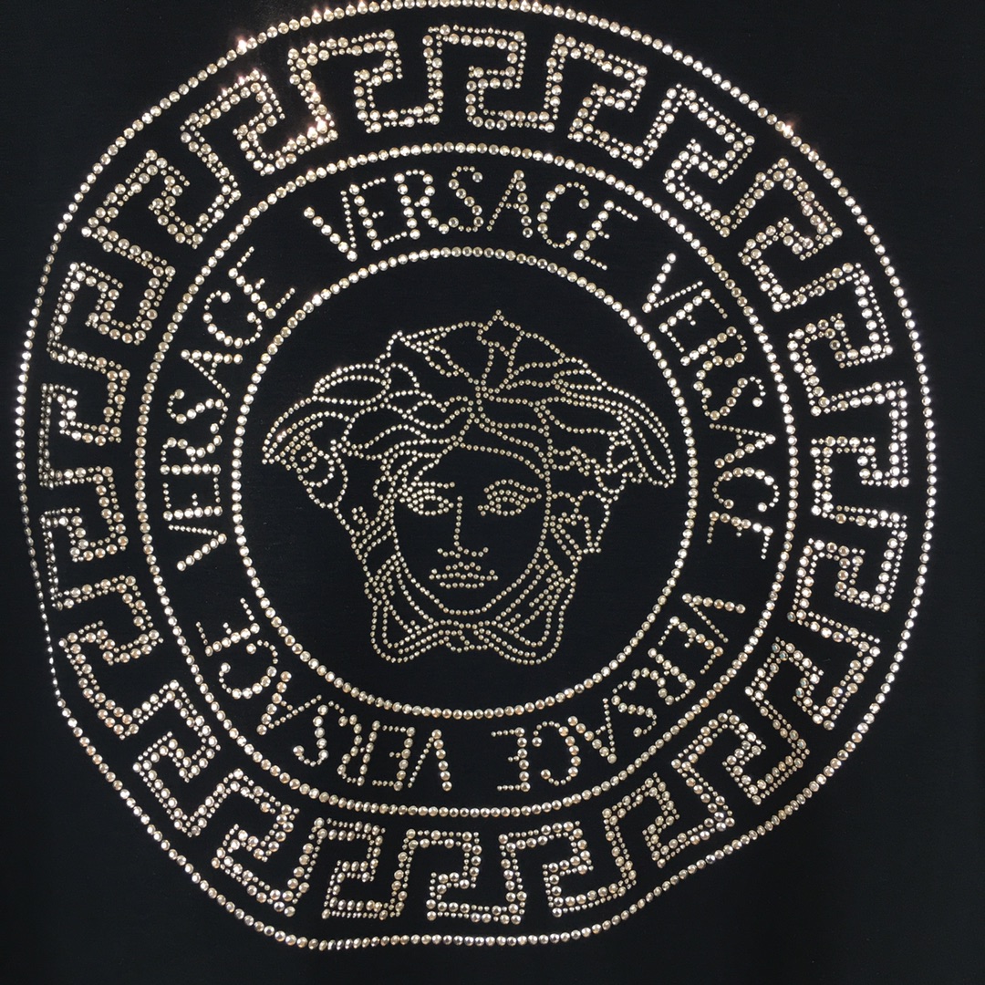 专柜🌹 【Versac...】 🆕 2022秋冬专柜新品 休闲长袖T恤【打底】