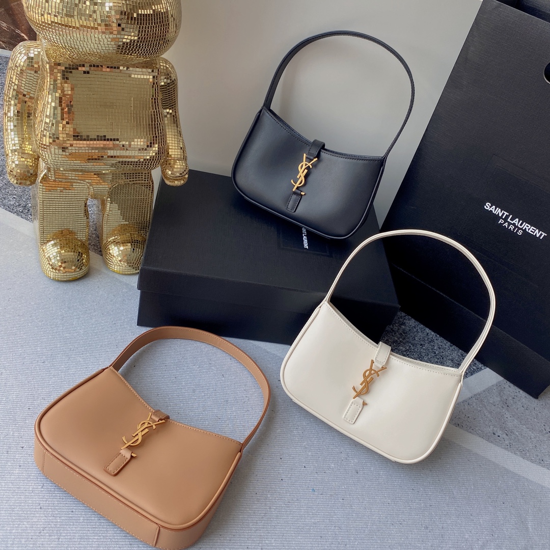 路易威登 Louis Vuitton 高定典藏名品高定成衣时装外套连衣裙衬衫T恤 #CCD05611 3
