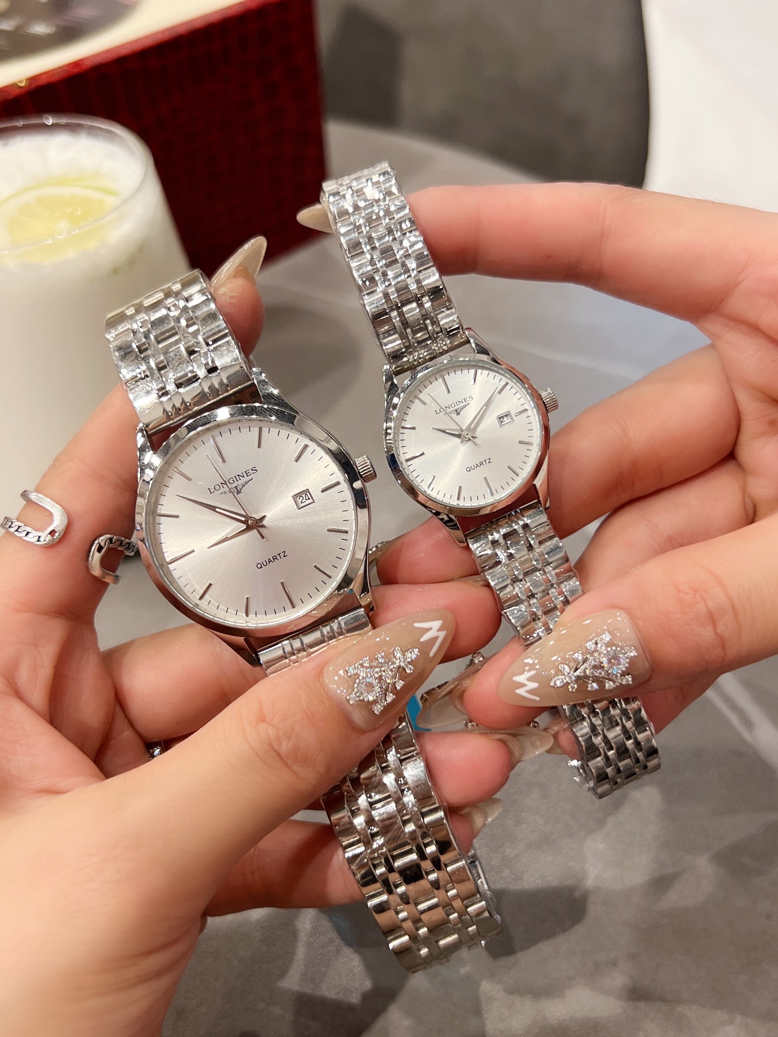 K0   浪琴  Longines  原装进口石英机芯 小秒设计 钢化玻璃 316L精钢表壳 直径女30mm 厚8mm如果今天的阳光停止了它耀眼的光芒。那么你的一个微笑，将照亮我的整个世界 实物拍摄品质如一