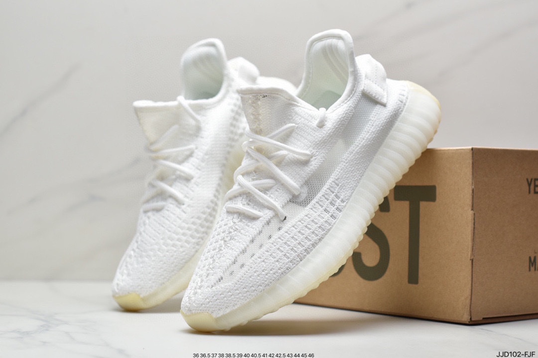 Really explode with Kanye West x Adidas Yeezy Boost 350 V2 ”Light” cotton white jogging shoes FU9007