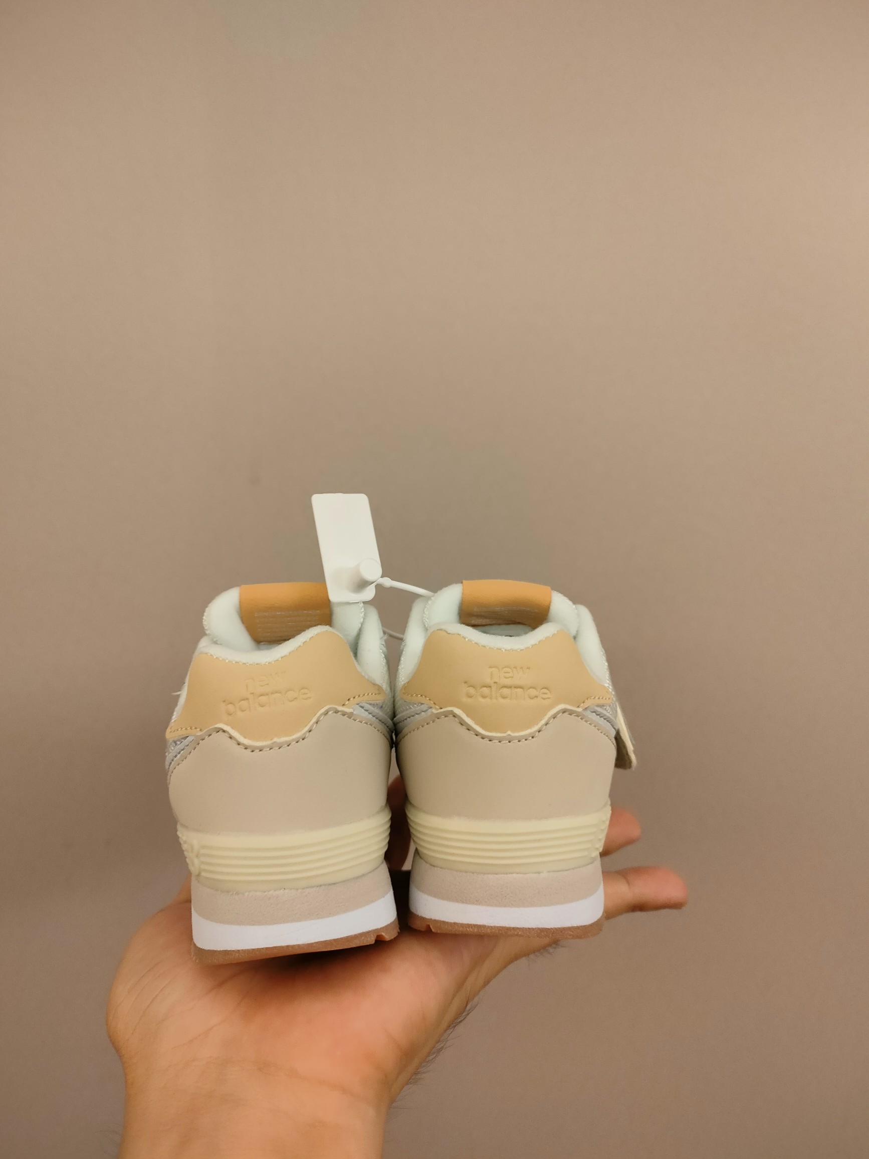 图片[6]-魔术贴ＮＢ574，软材质+魔术贴+防臭海波丽鞋店 尺码26-37 经典的574系列！该系列传承了品牌的诸多优点，大胆创新！堪称经典系列里的经典，也是最为热门的系列！时隔一年，再次带来的童鞋，必属重磅～-选品中心