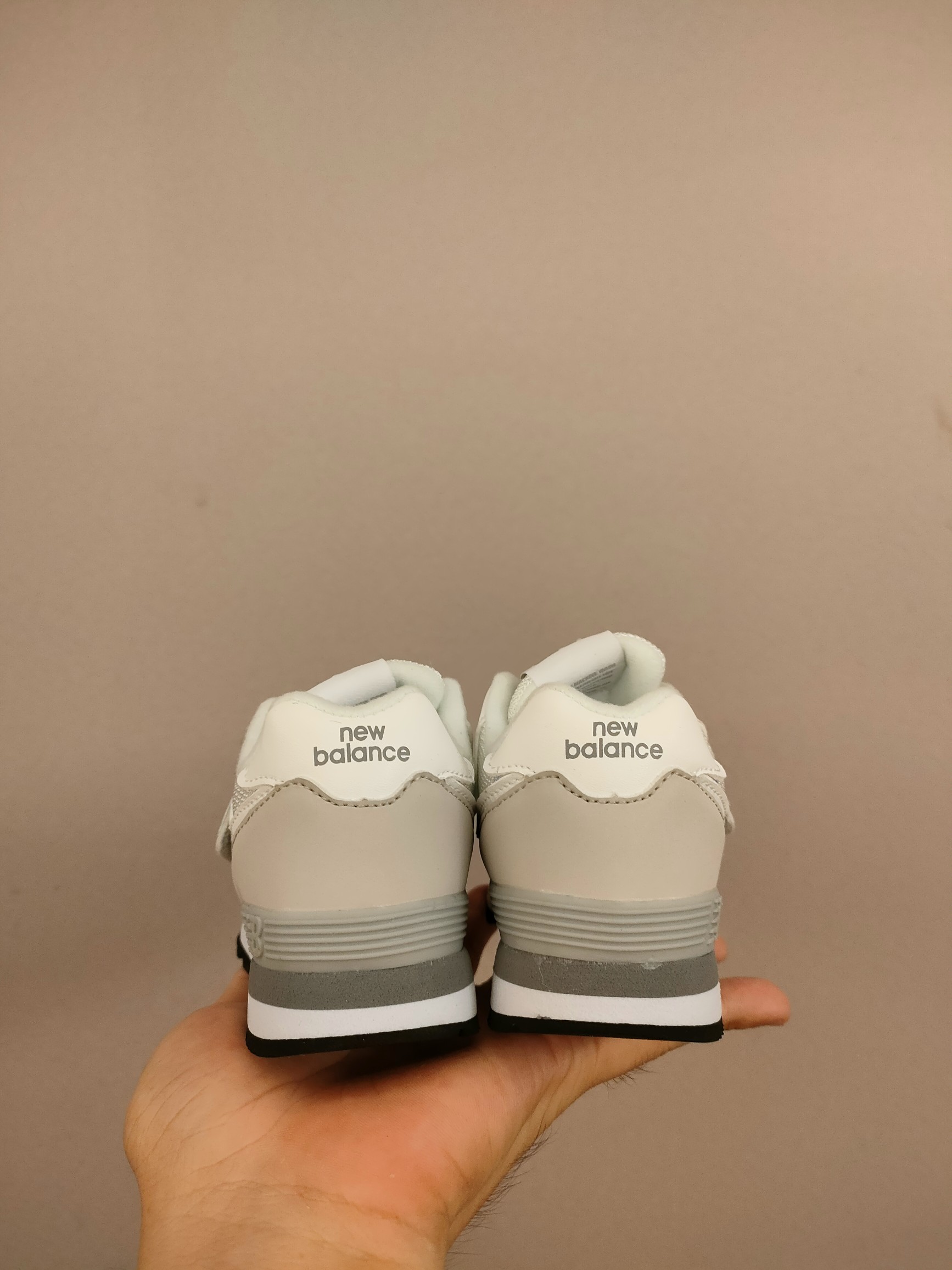 图片[6]-魔术贴ＮＢ574，软材质+魔术贴+防臭海波丽鞋店 尺码26-37 经典的574系列！该系列传承了品牌的诸多优点，大胆创新！堪称经典系列里的经典，也是最为热门的系列！时隔一年，再次带来的童鞋，必属重磅～-选品中心