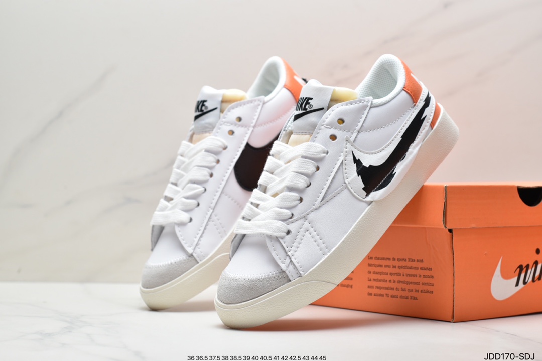 120 开拓者 Nike Blazer Mid ’77 Jumbo 大勾低帮板鞋