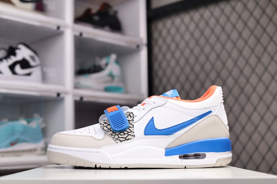 H0 Air Jordan Legacy 312 经典配色 有着交错结合的设计，它的名字就展现出它所包含的鞋款元素，312 分别对应了 Air Jordan 3、Air Jordan 1 和 Air Trainer 2，将这三双经典又有不俗人气的鞋款融合，“最强三合一” 的名称由此得来