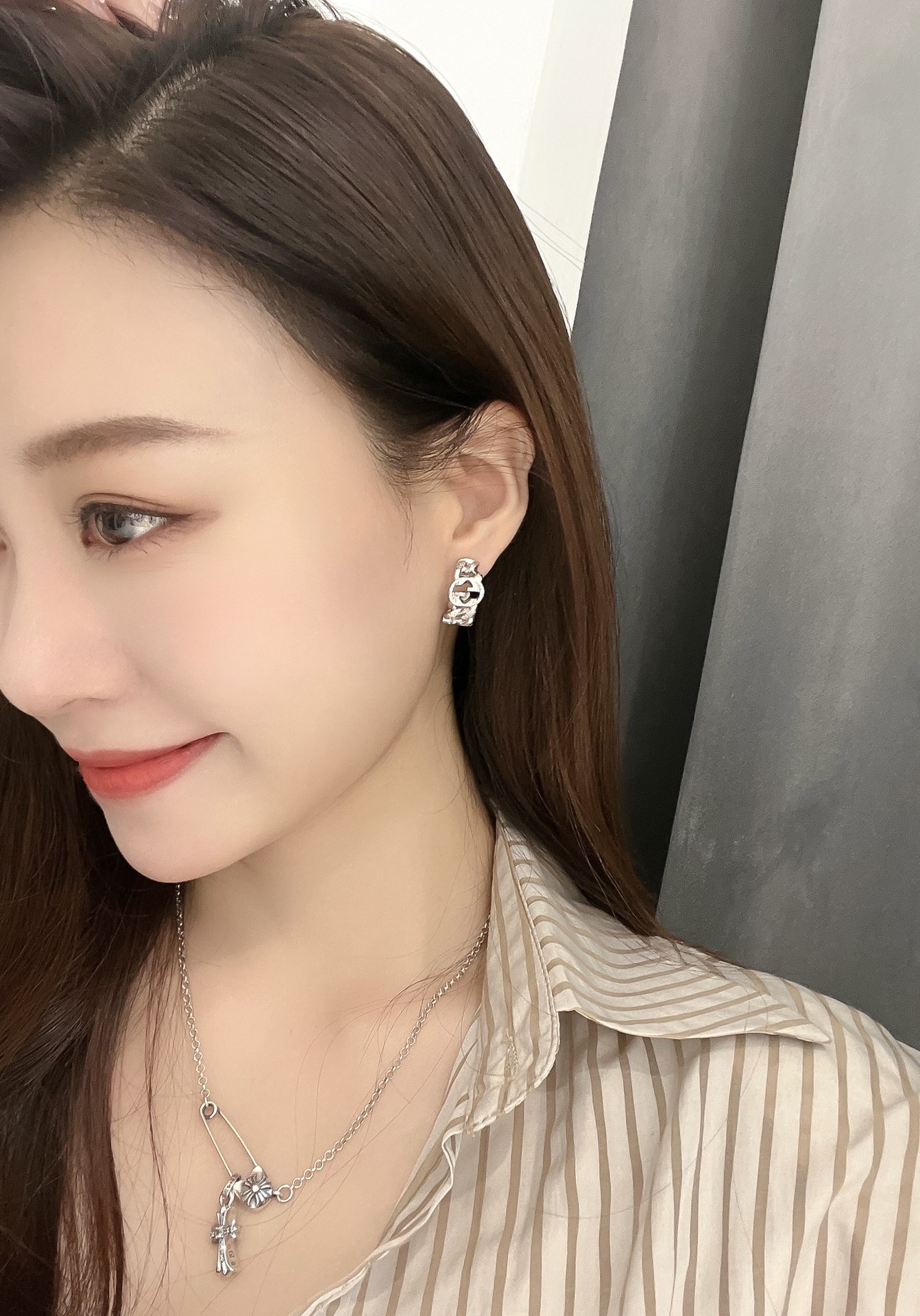 구찌 더블 G 빈티지 도금 귀걸이 상세 이미지 2