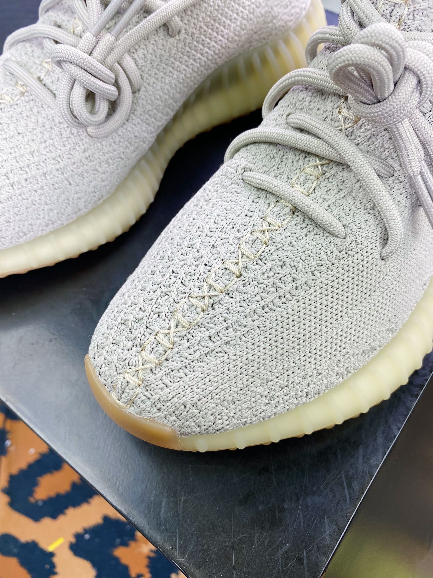 Kanye West x Yeezy Boost 350 V2 ”Pure Oat” all-match lightweight popcorn jogging shoes F99710