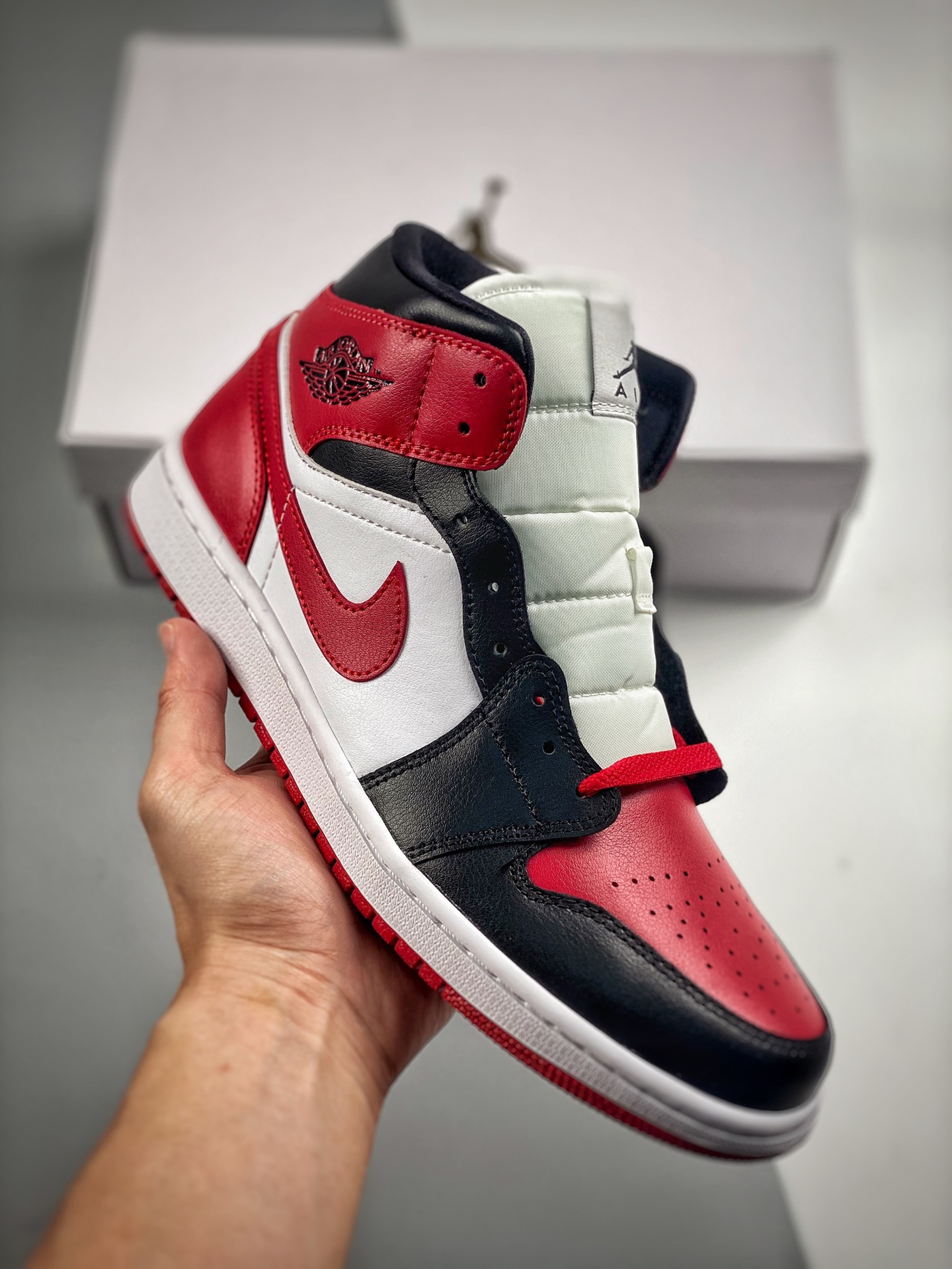 -4 Versión de verificación Air Jordan 1 MID Negro/Rojo Dedo del Pie Único en el mercado con piel de primera capa exclus…