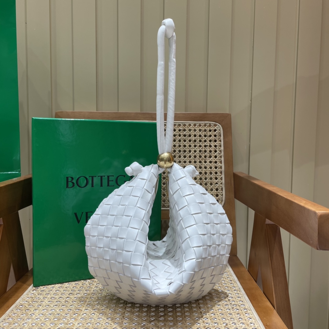 Bottega Veneta葆蝶家 TURN 40CM BAG 701024白色
