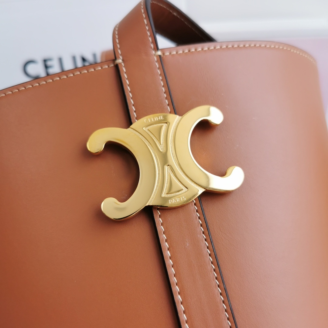 CELINE2022秋冬DansParis系列手袋Effortlesschio快速更迭的不刻意時髦日常鉴