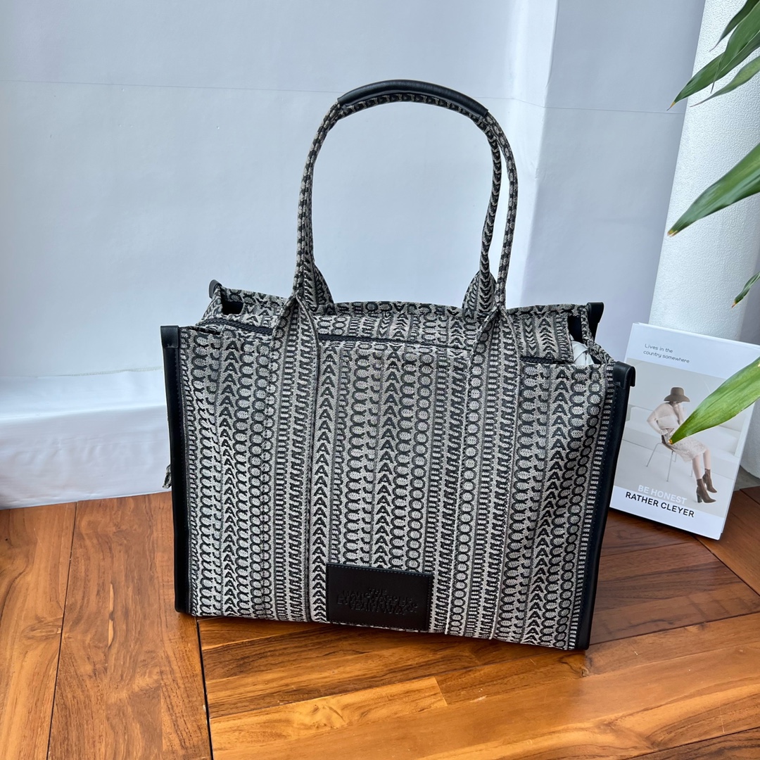 Marc Jacobs 大号 41cm