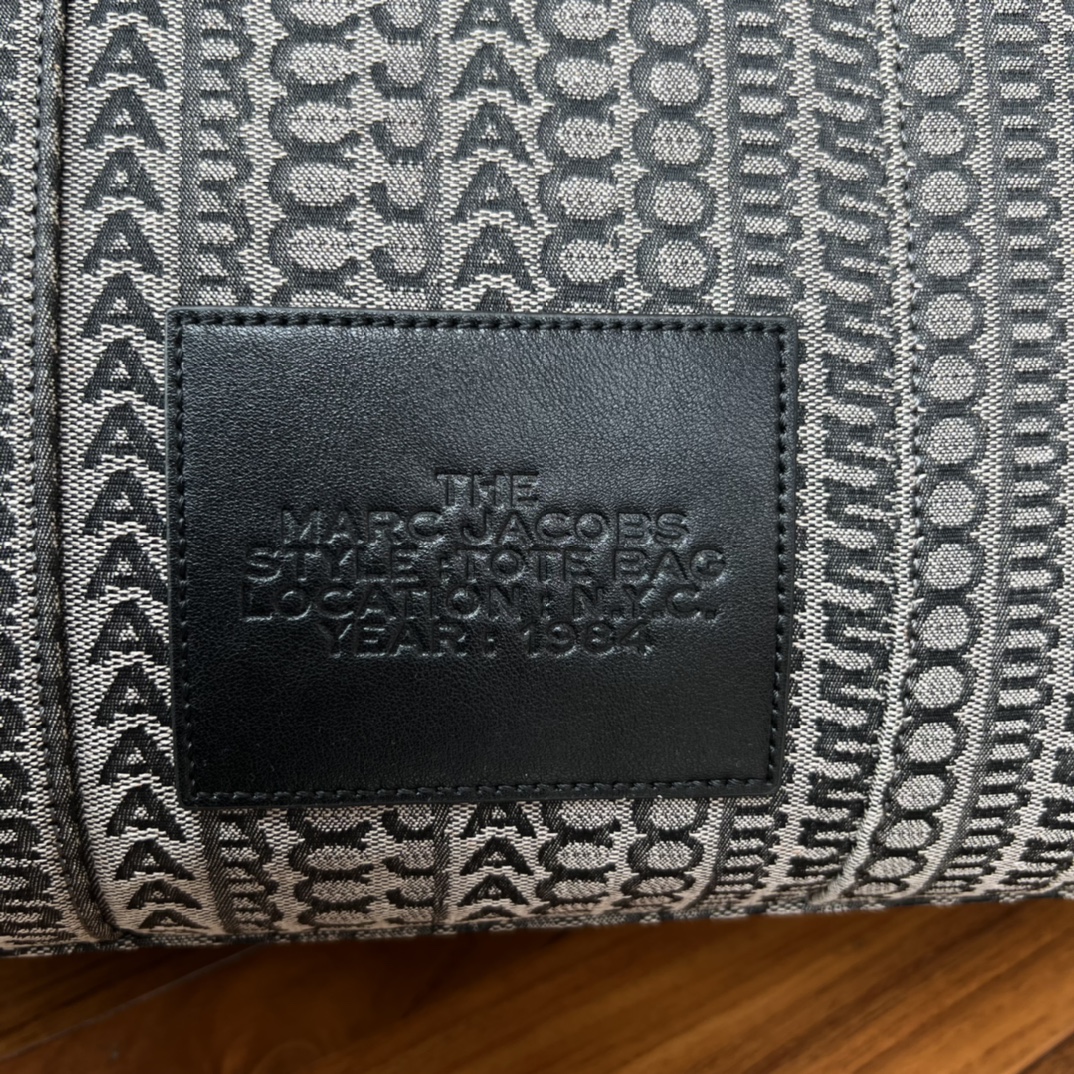 Marc Jacobs 大号 41cm