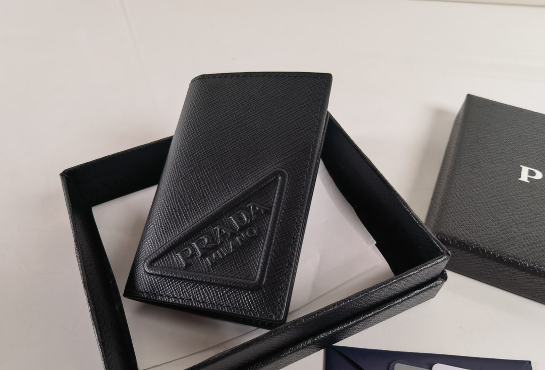 Buy The Best Replica
 Prada Wallet Card pack Black Unisex