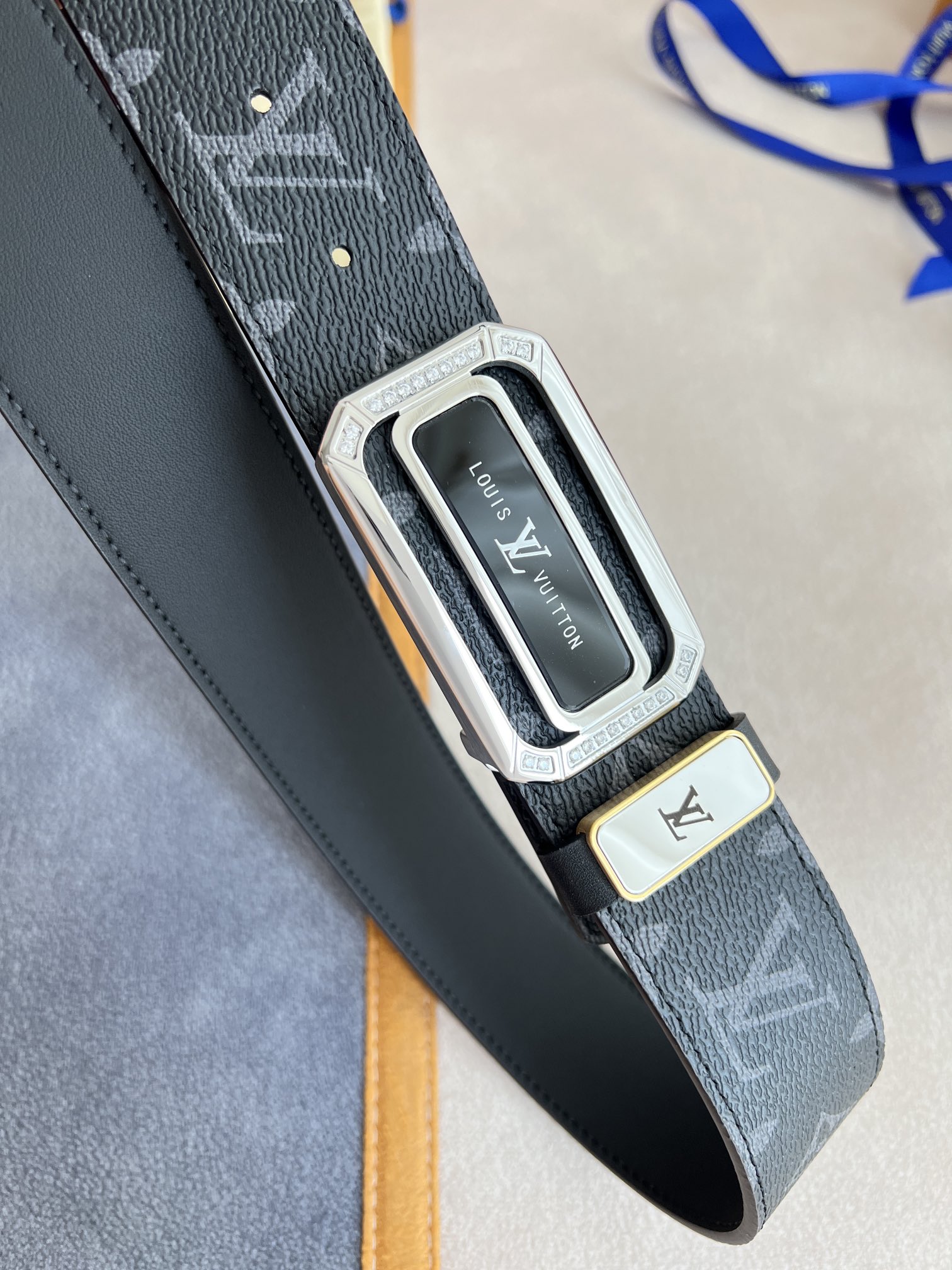 品名LV..路易..威登️腰带皮带原