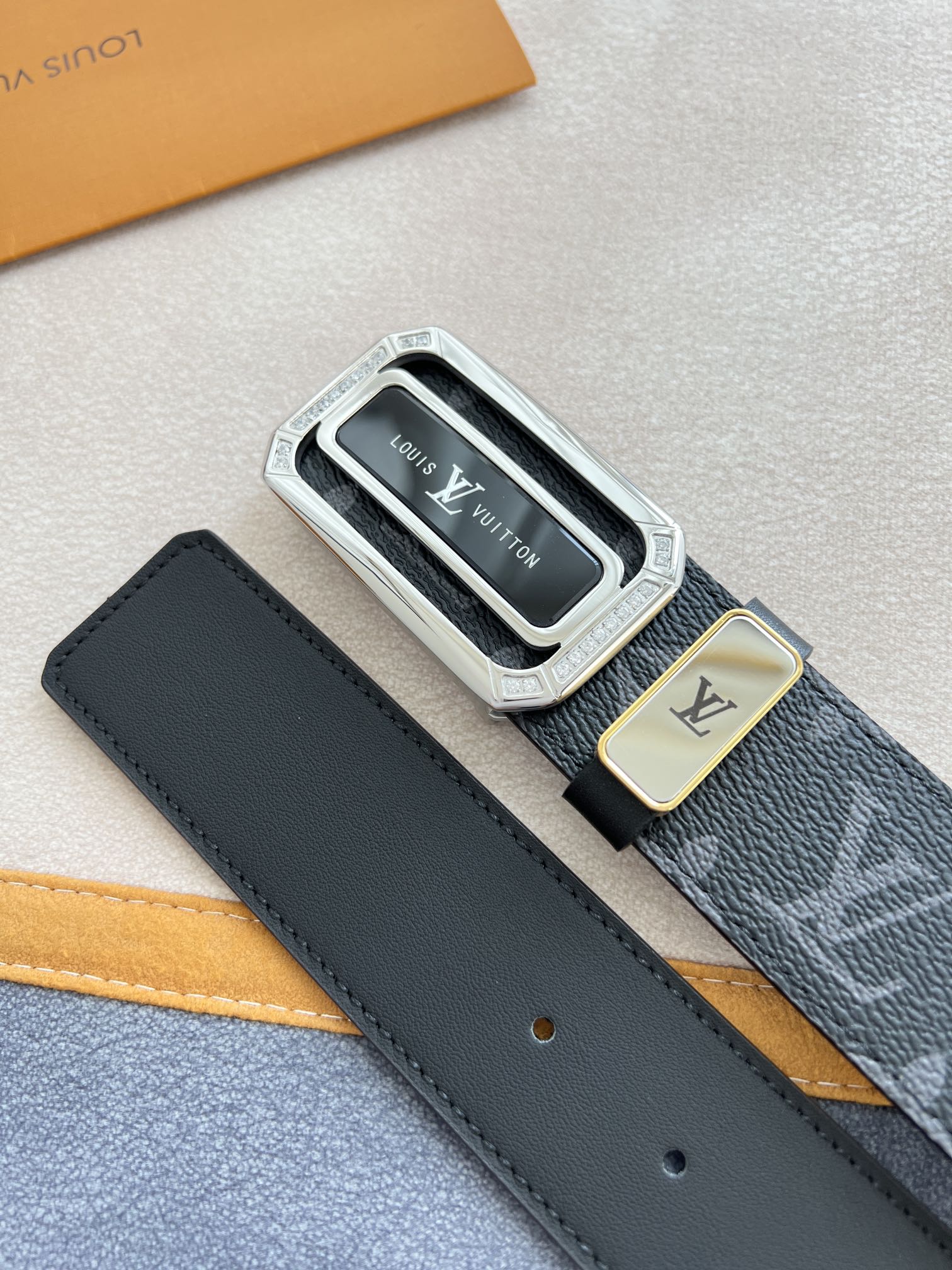 品名LV..路易..威登️腰带皮带原