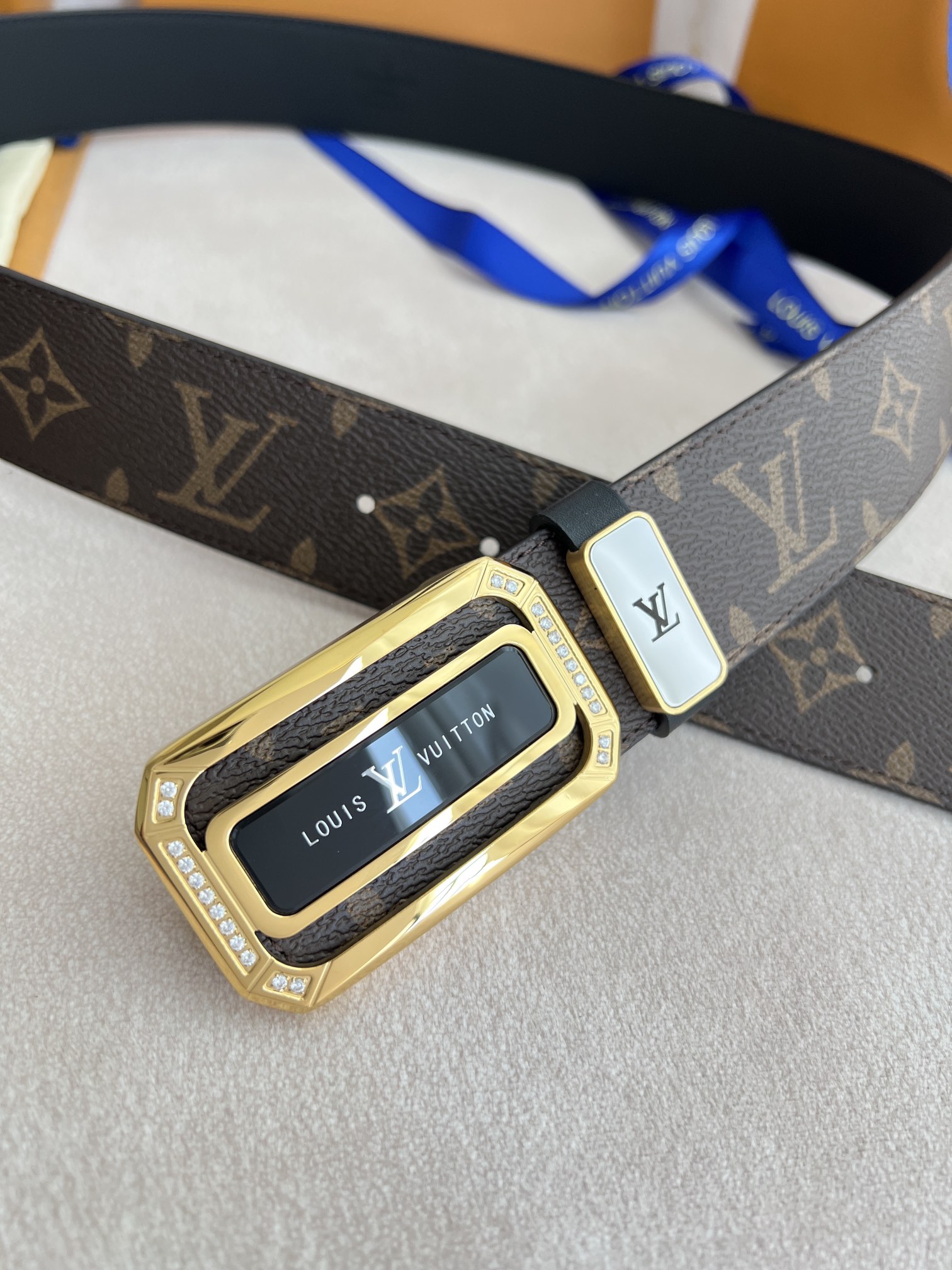 品名LV..路易..威登️腰带皮带原