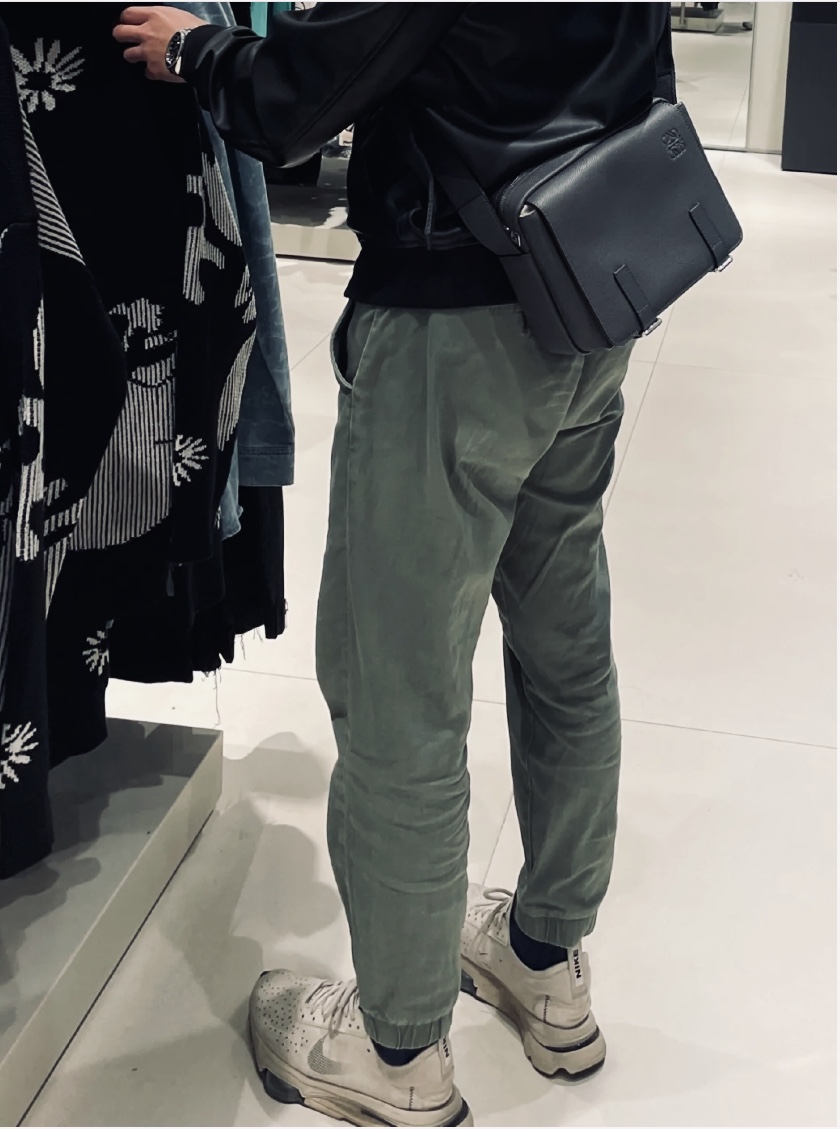 LOEWE罗意威 Military Messenger最新版信使包 0339黑色