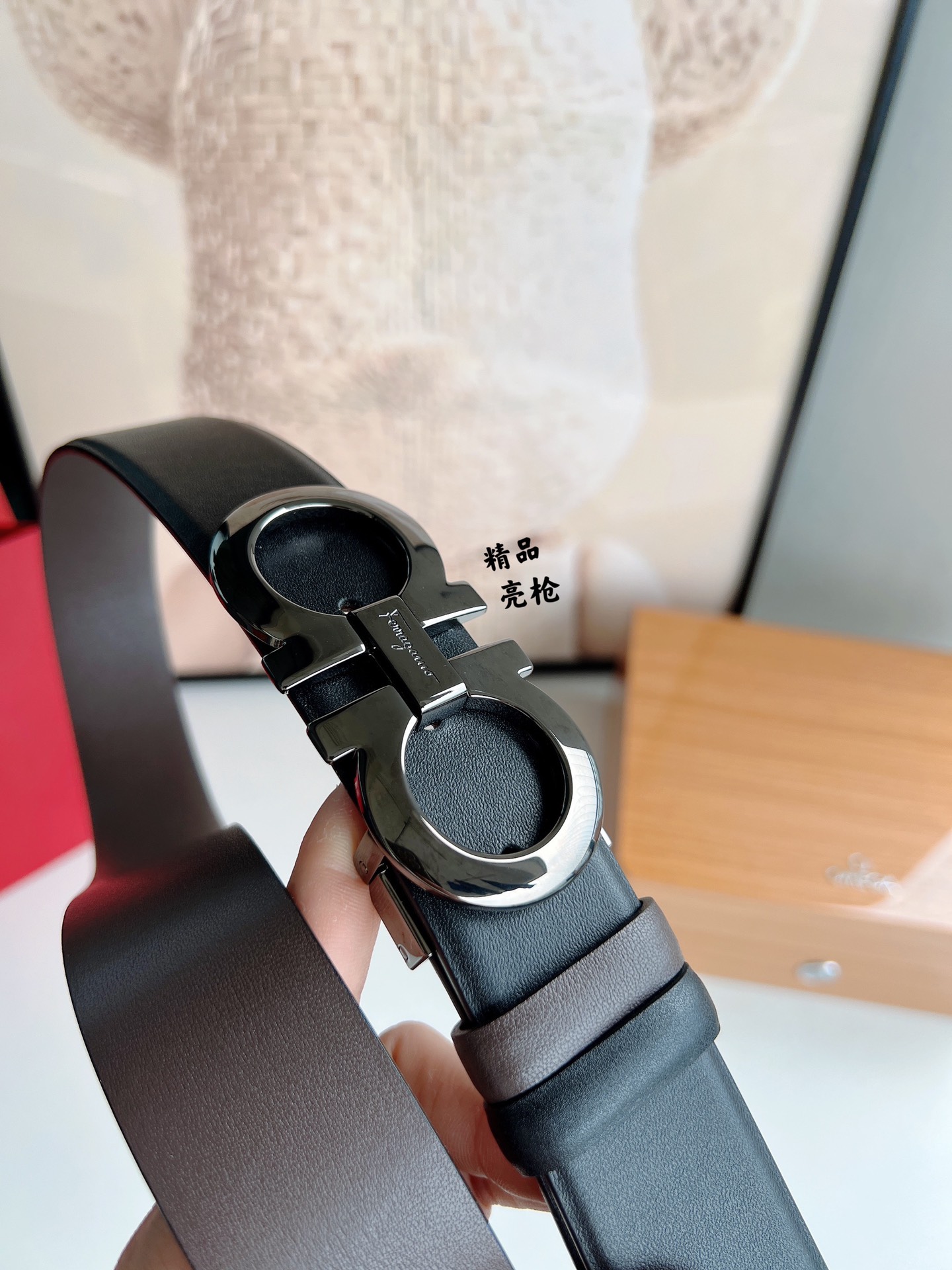 Ferragamo菲拉格慕男士3.5cm精品金属扣牛皮腰带