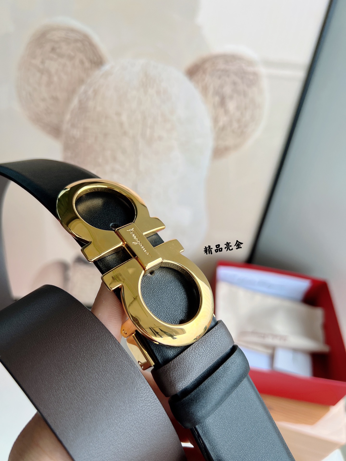 Ferragamo菲拉格慕男士3.5cm精品金属扣牛皮腰带