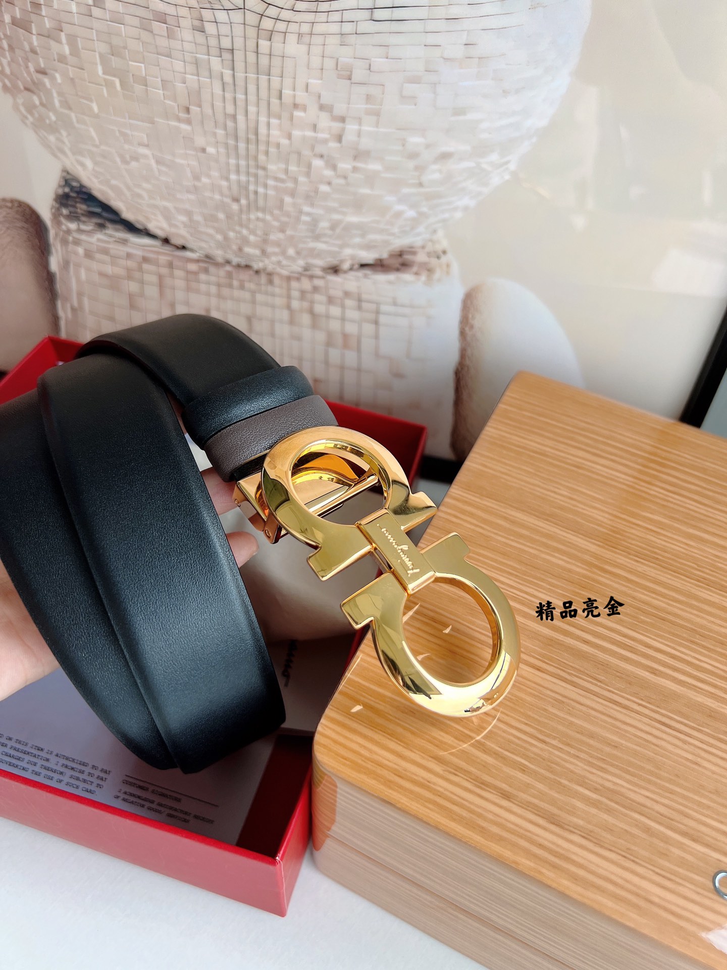 Ferragamo菲拉格慕男士3.5cm精品金属扣牛皮腰带