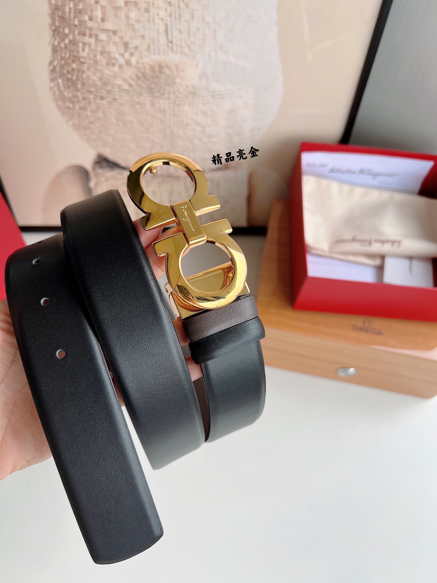 Ferragamo菲拉格慕男士3.5cm精品金属扣牛皮腰带