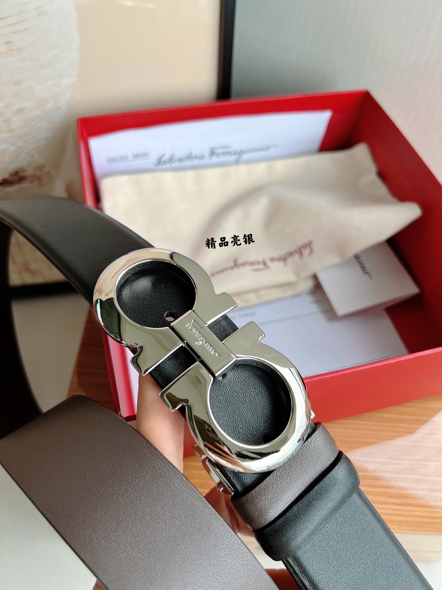Ferragamo菲拉格慕男士3.5cm精品金属扣牛皮腰带