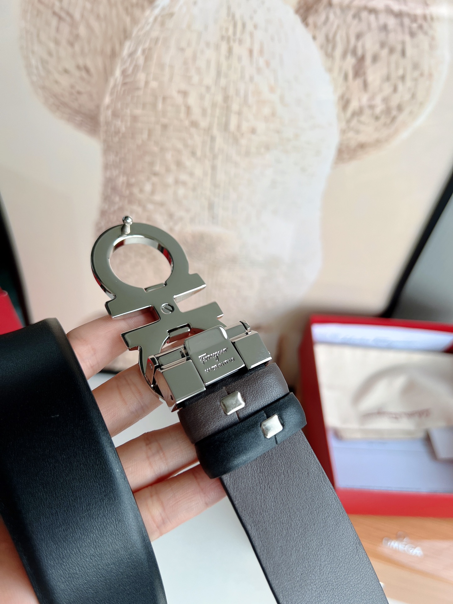 Ferragamo菲拉格慕男士3.5cm精品金属扣牛皮腰带