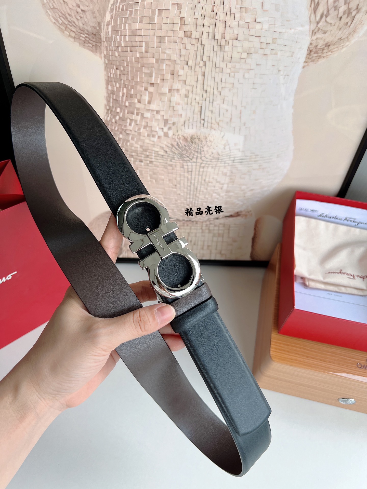 Ferragamo菲拉格慕男士3.5cm精品金属扣牛皮腰带