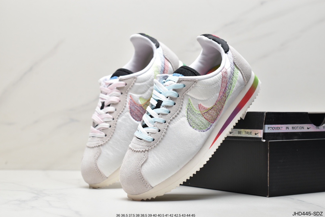 Combined with Union LA x Nike Cortez Low ”Black” Forrest Gump, a well-known store in Los Angeles