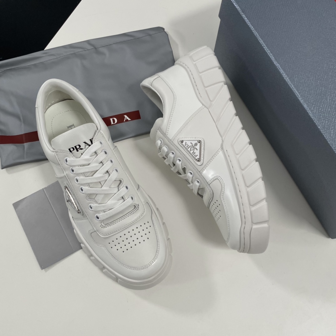 2025 PRAD * FLY BLOCK Leather Sneakers This gorgeous leather sneaker interprets